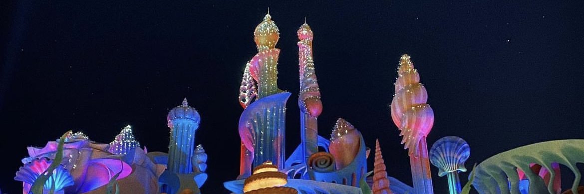 R______0127's profile banner image