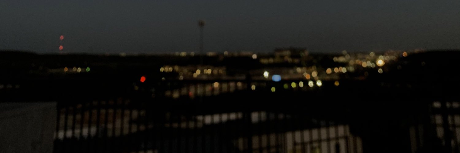IsisBriseno's profile banner image