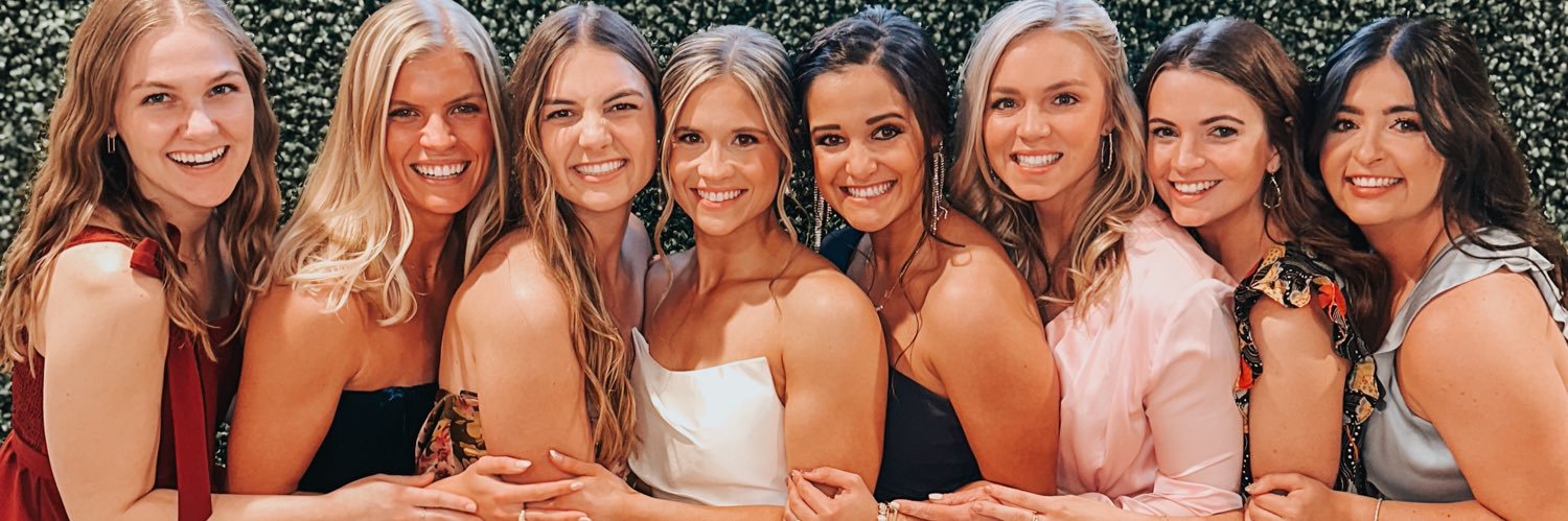 alli_davis_'s profile banner image