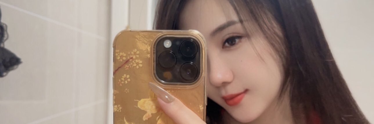 hellenkarol4's profile banner image