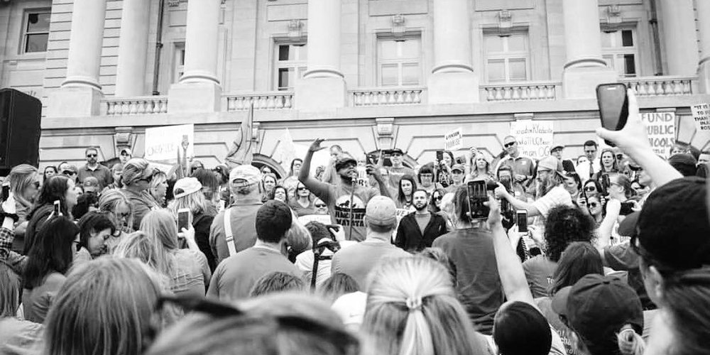 DevineCarama's profile banner image