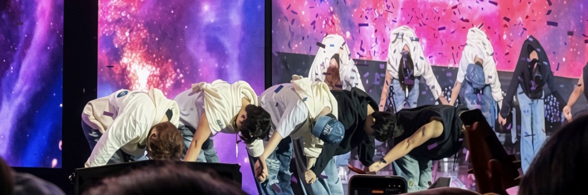 aritinitiny's profile banner image