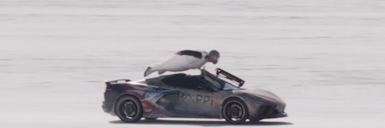 wingsuit car banner