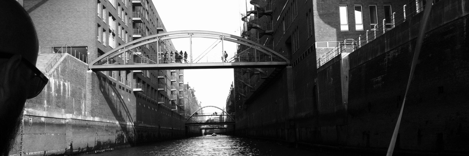 thielsine's profile banner image