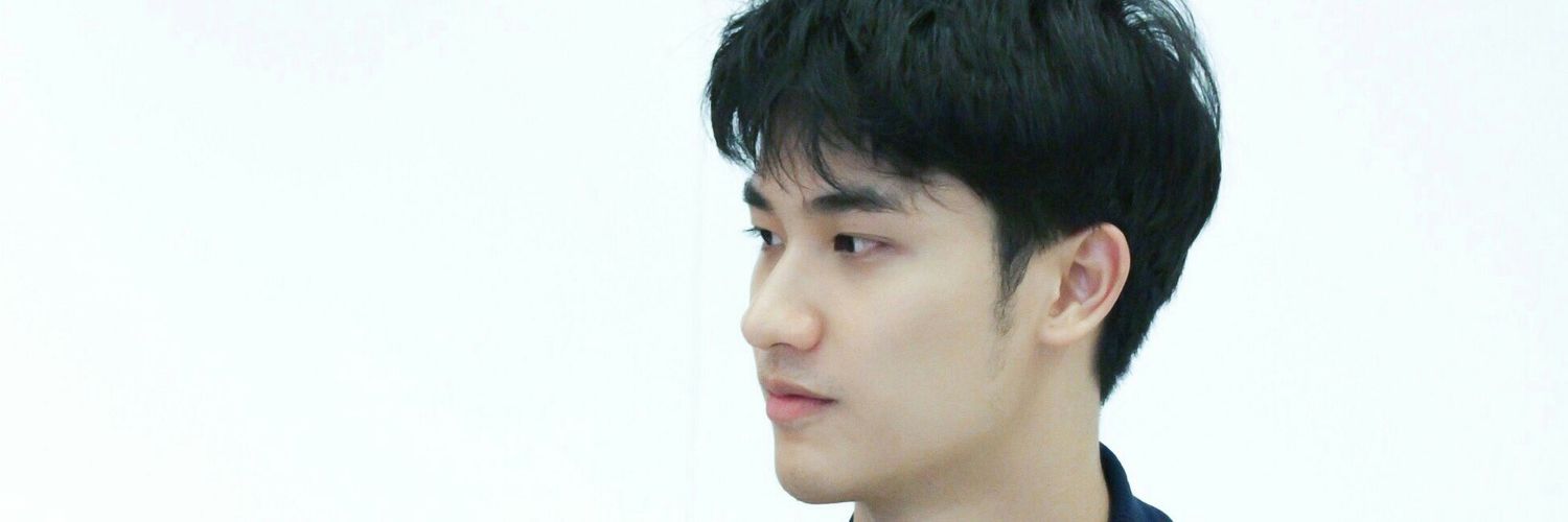 ttawan_v's profile banner image