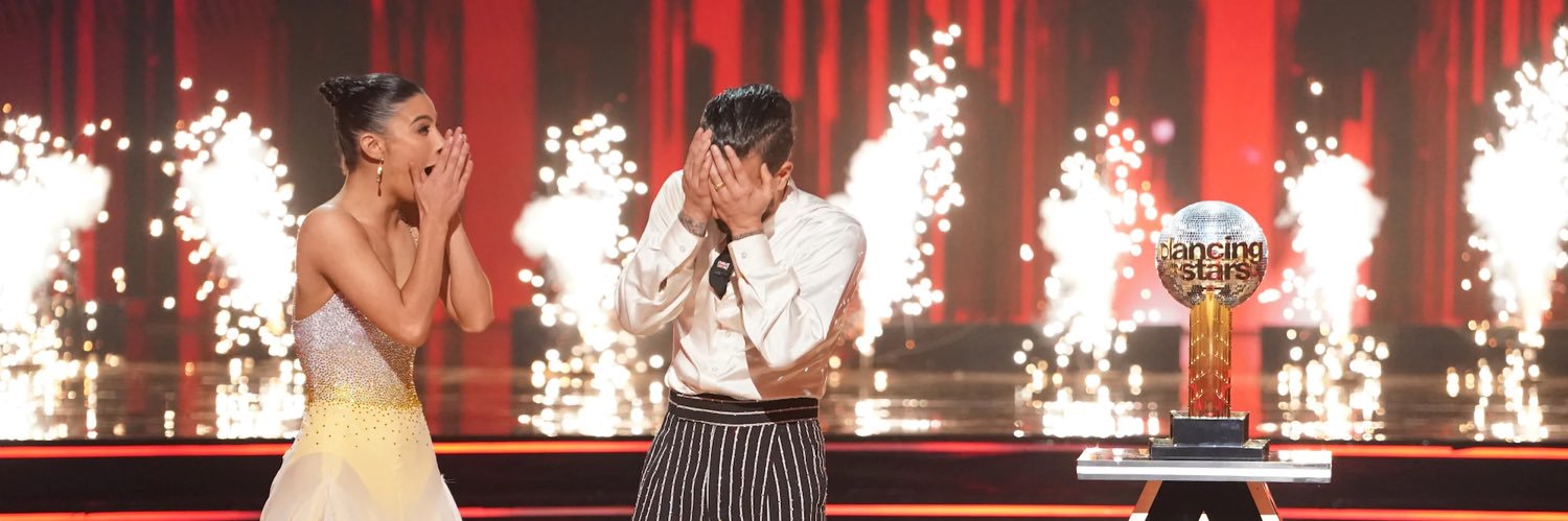 ThatDWTSwiftie 💚 banner