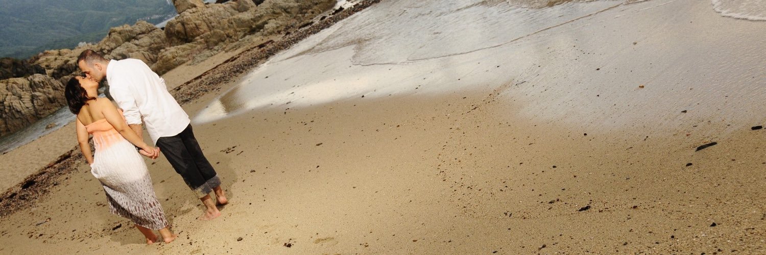 GabyNey's profile banner image