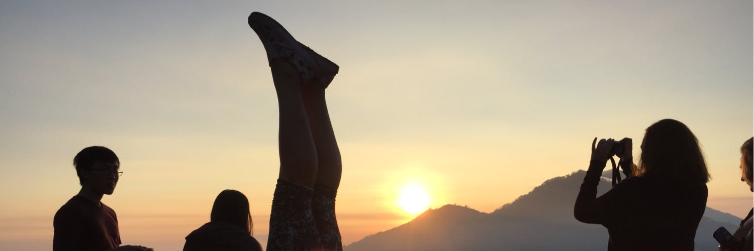 maudeve's profile banner image