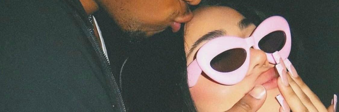 alonddddra's profile banner image