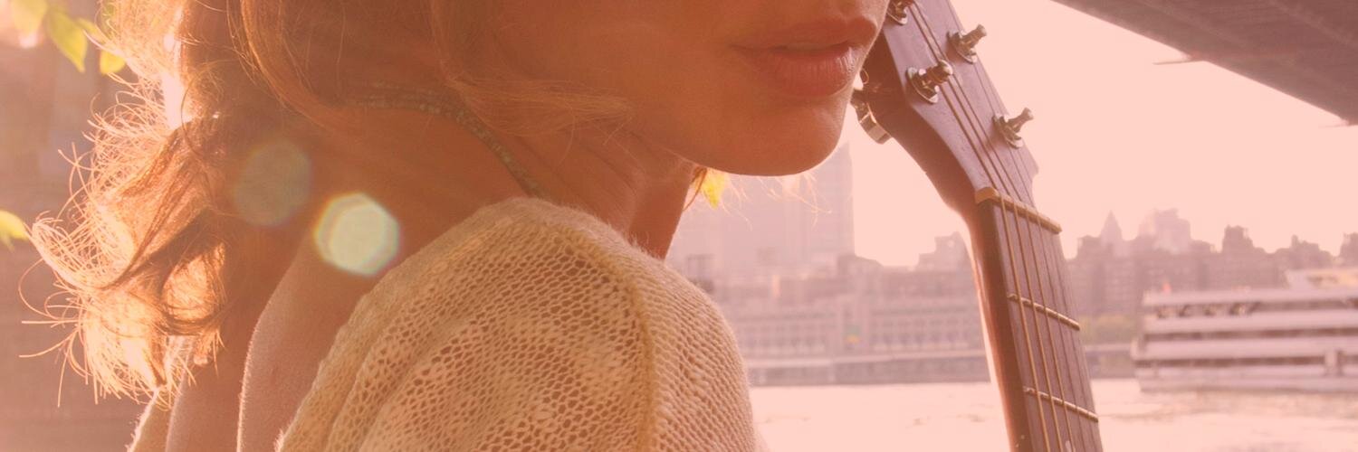 FridaRay's profile banner image