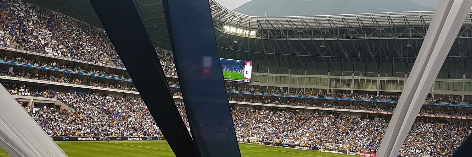 malulahc's profile banner image