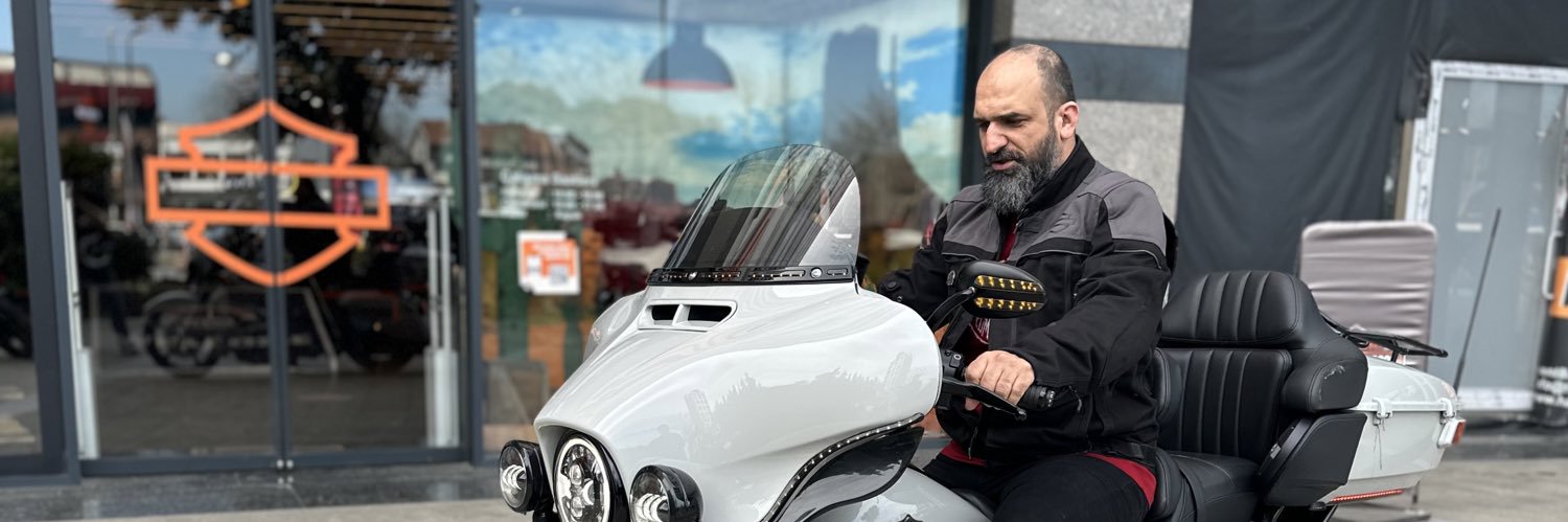 deyisdevran's profile banner image