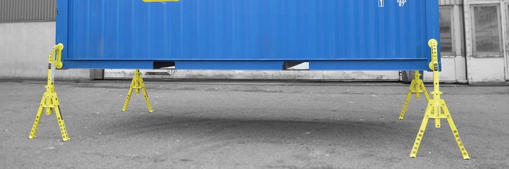 Confoot's profile banner image