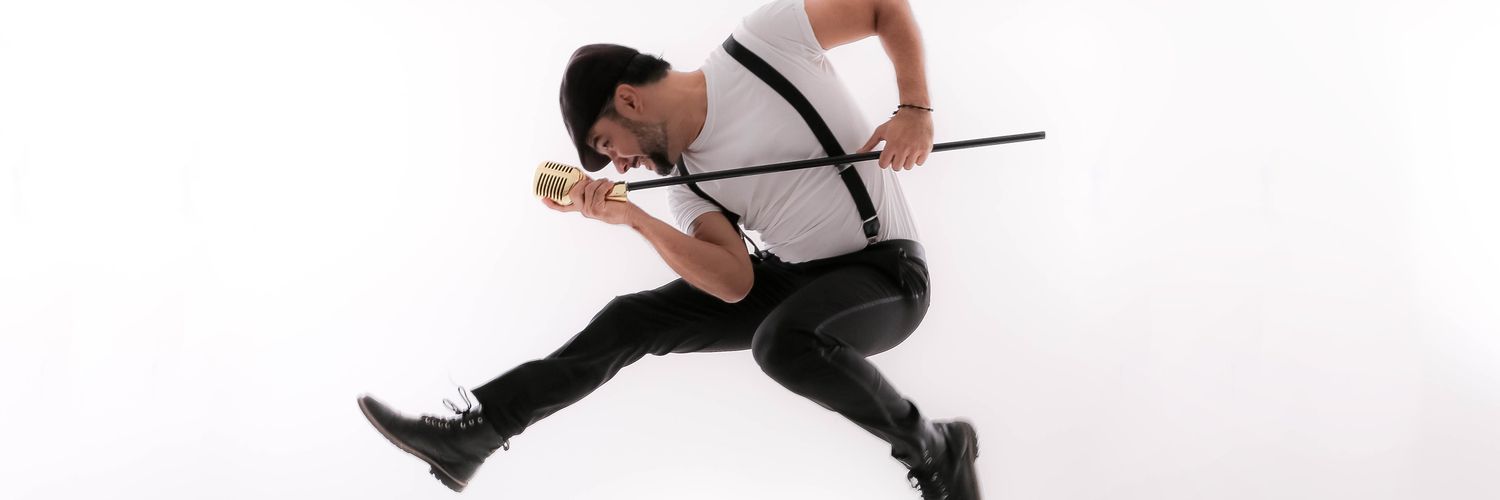 cesarledon's profile banner image