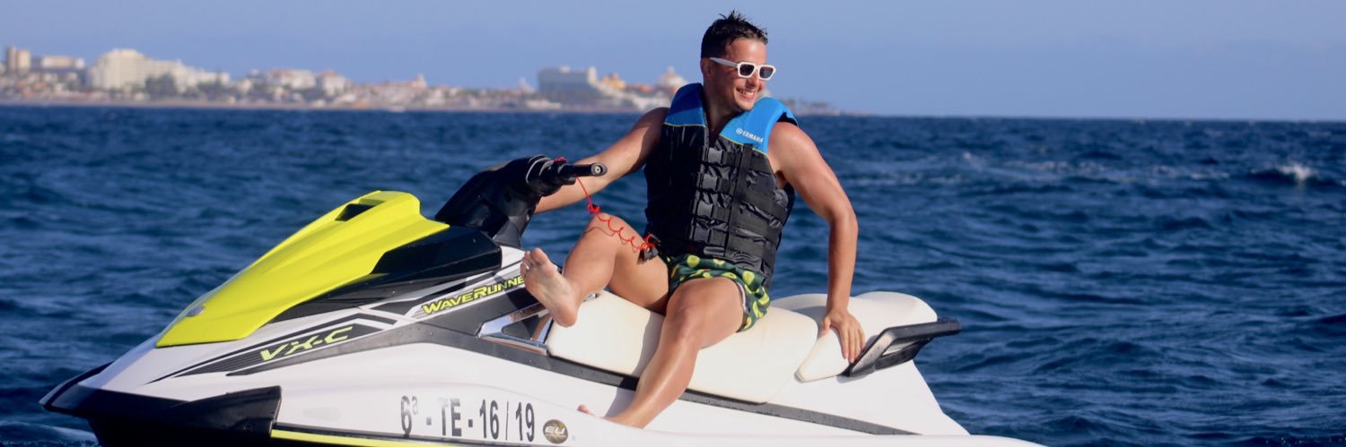 roberto_llarena's profile banner image