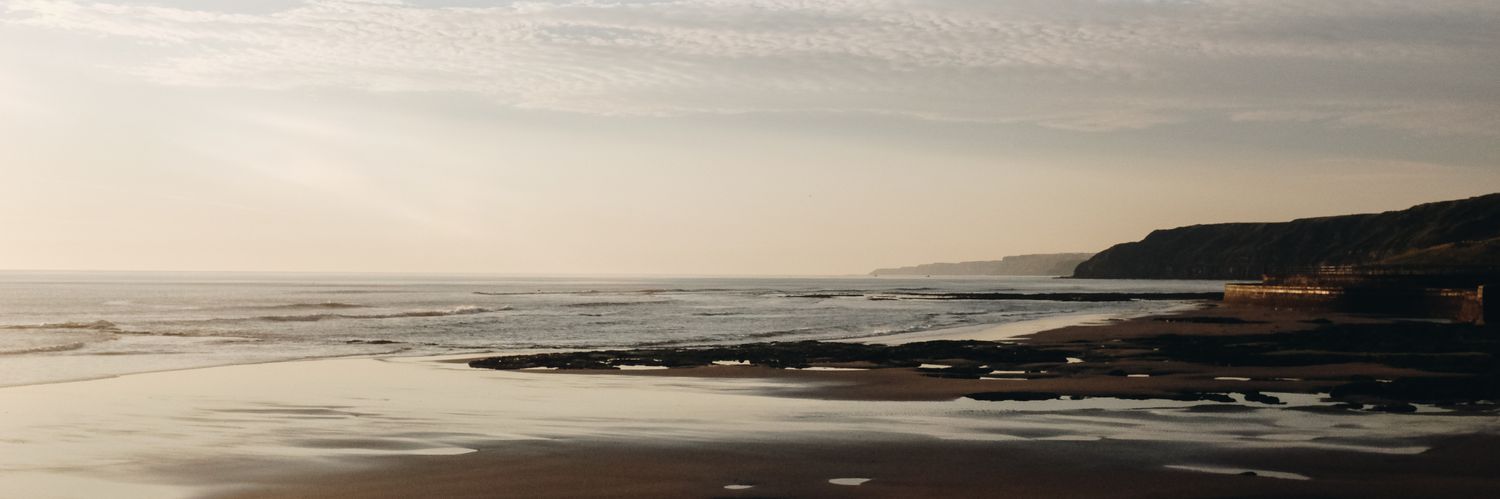 catiasmatos's profile banner image