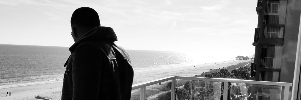 ThomasJameslive's profile banner image