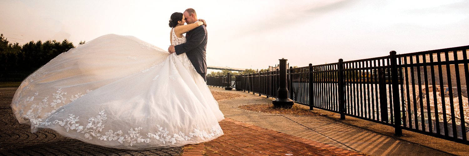 LuckybirdPhoto's profile banner image