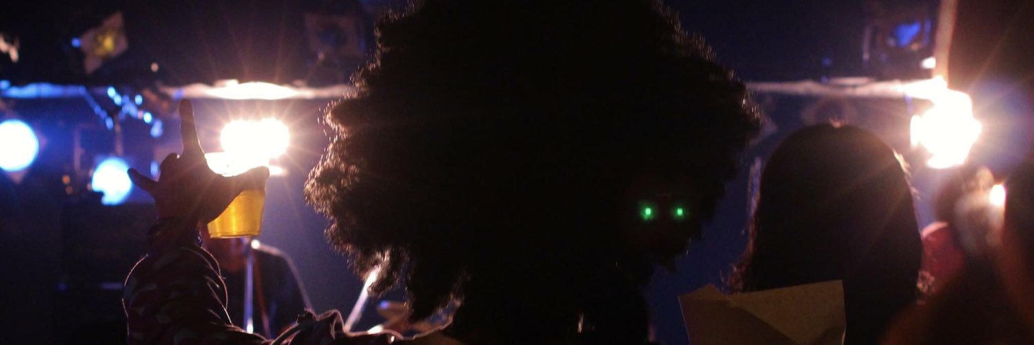circle_page's profile banner image