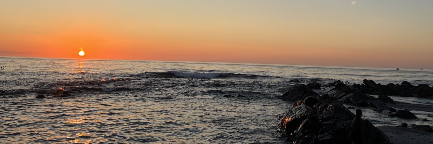 vuyxna's profile banner image