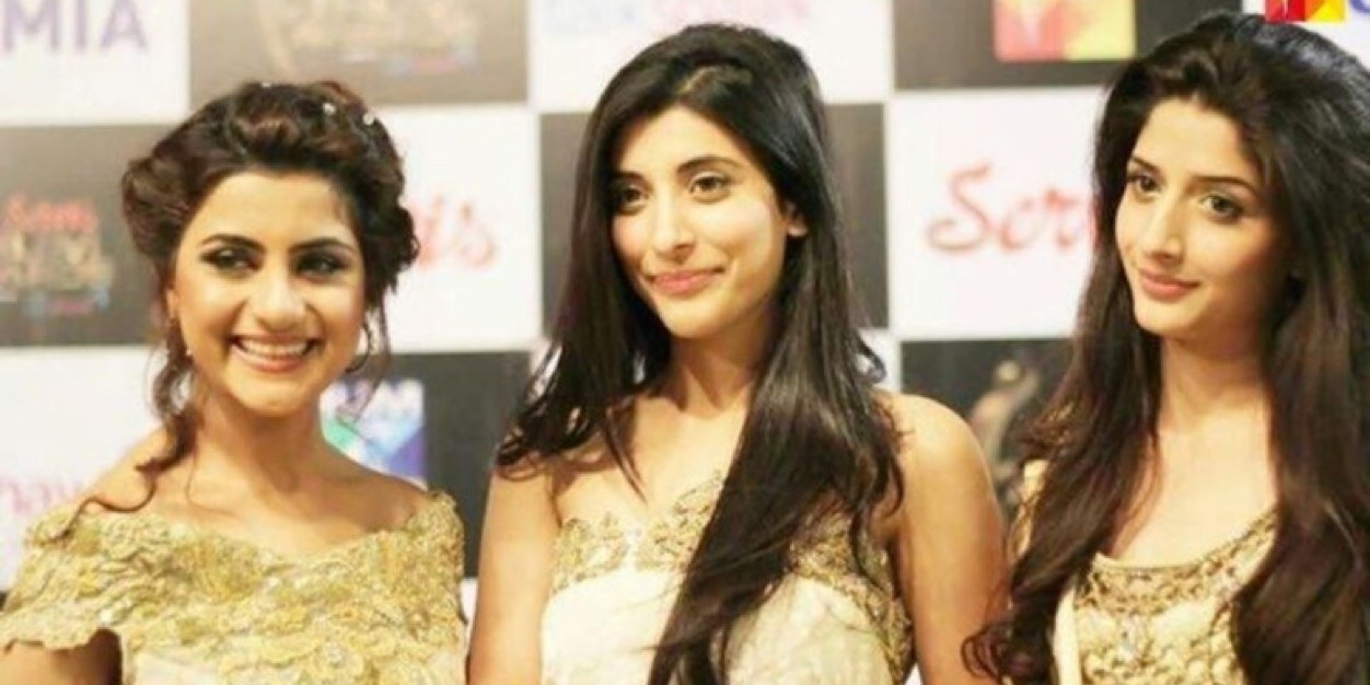 offi_lolywood's profile banner image