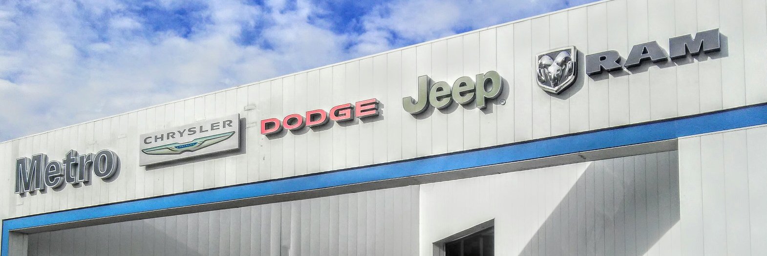 MetroChrysler Ottawa banner