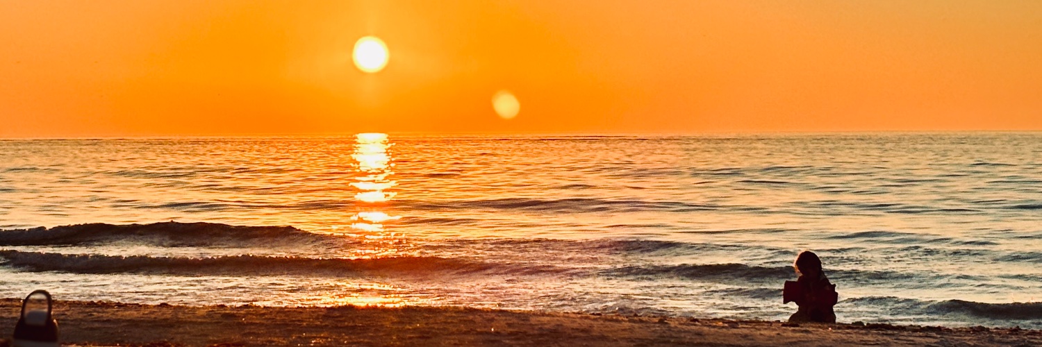 annatrocks77's profile banner image