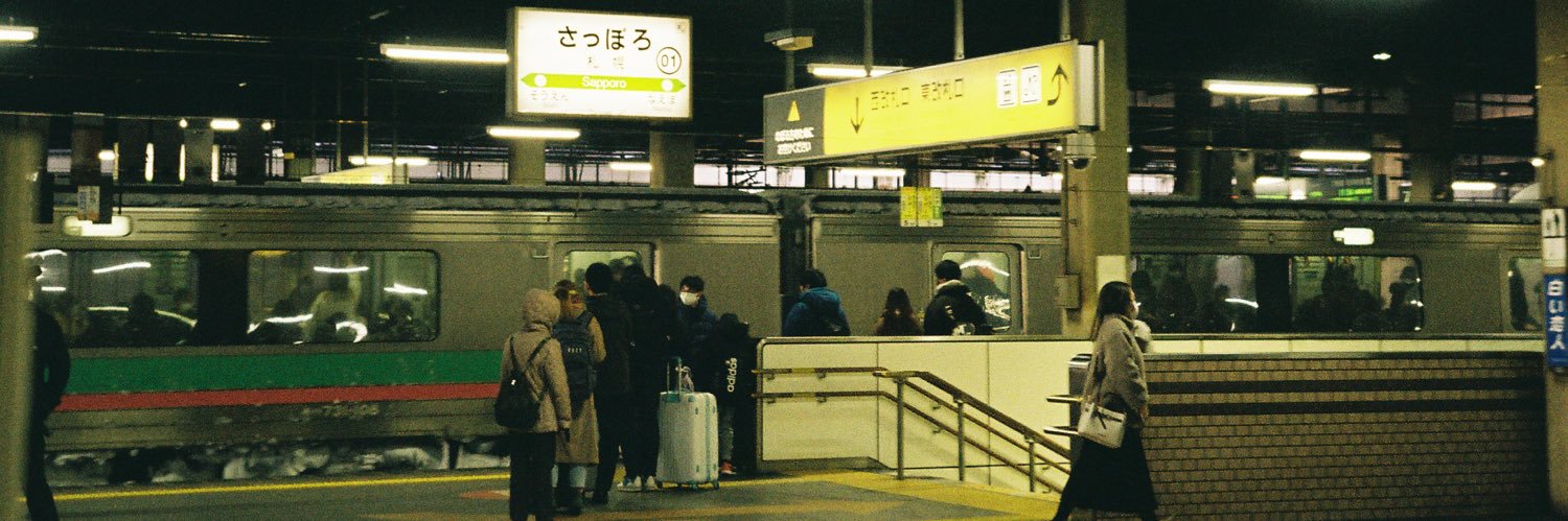 qya983's profile banner image