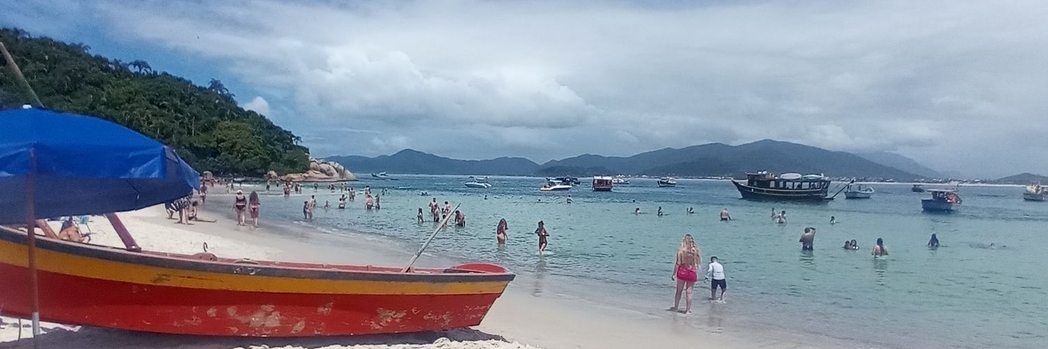 Analia🤍✊ banner