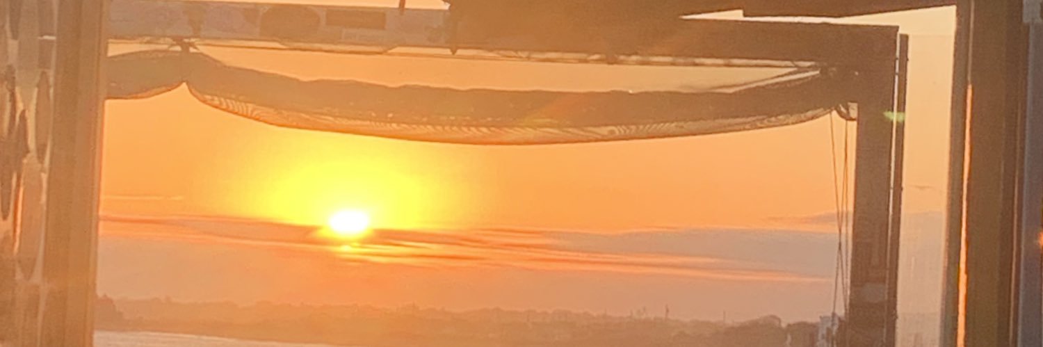 _ellenstrain's profile banner image