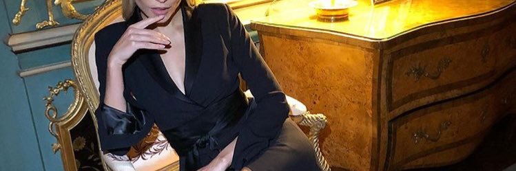 g_alenaa's profile banner image