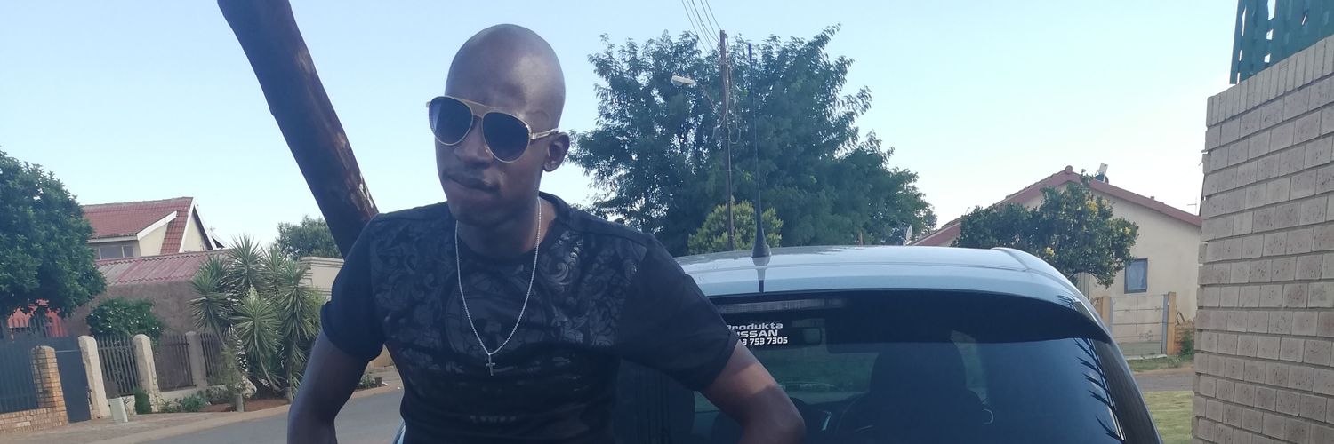 malcolm_xee's profile banner image