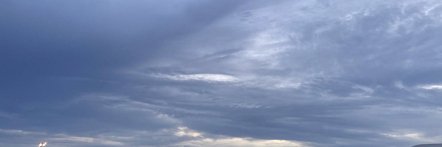 TTinnapob's profile banner image