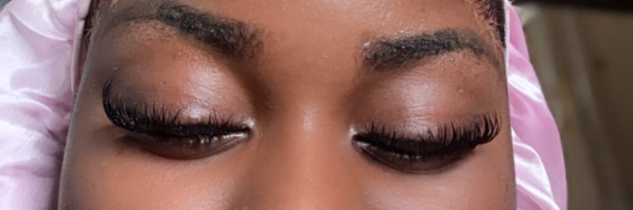 bel_zeee's profile banner image