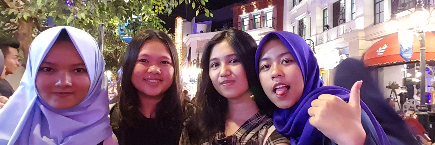 MonikaSungkar's profile banner image