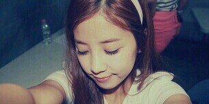 escchorong's profile banner image