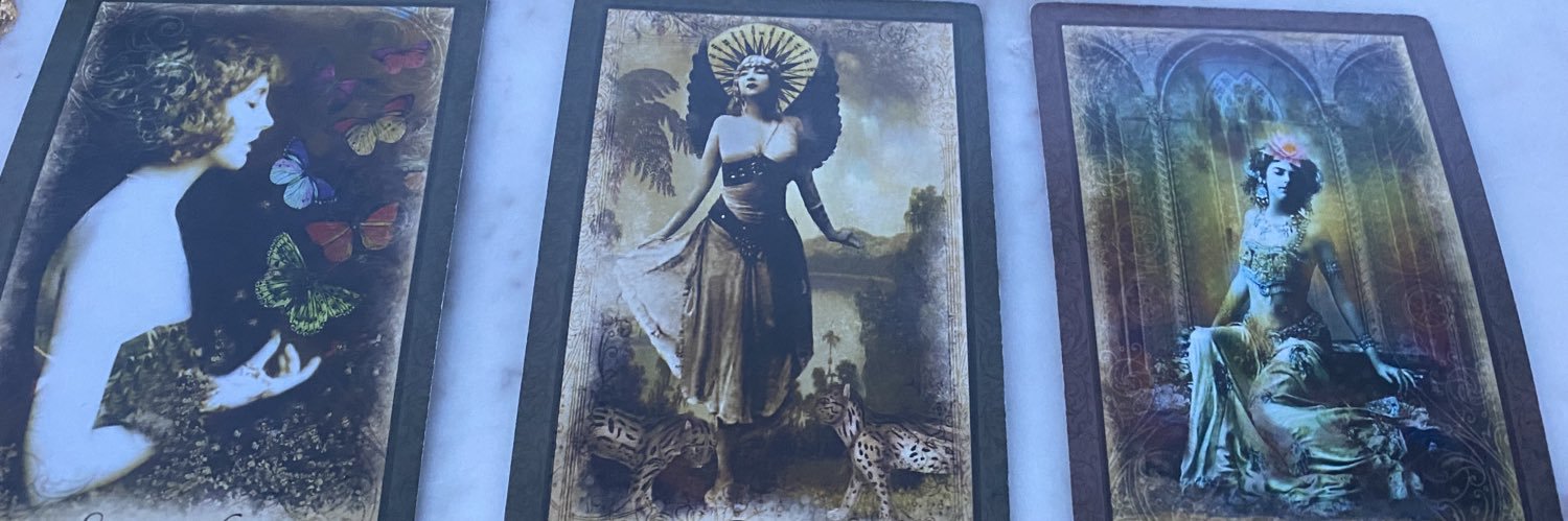 CardReadinQueen's profile banner image