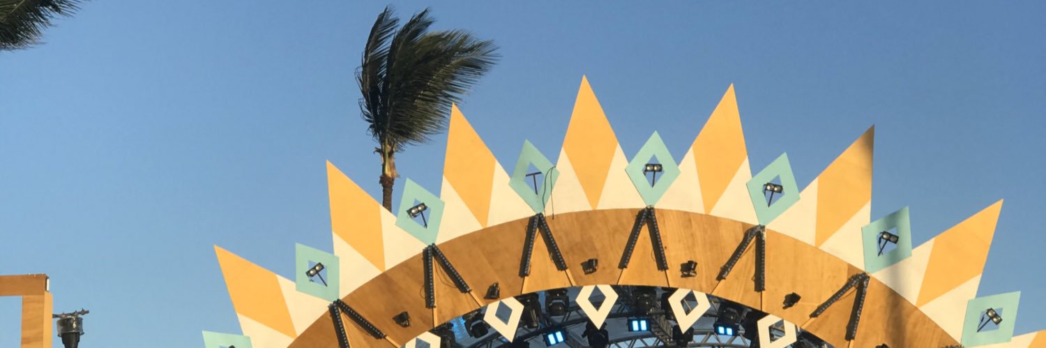 neveesnanda's profile banner image