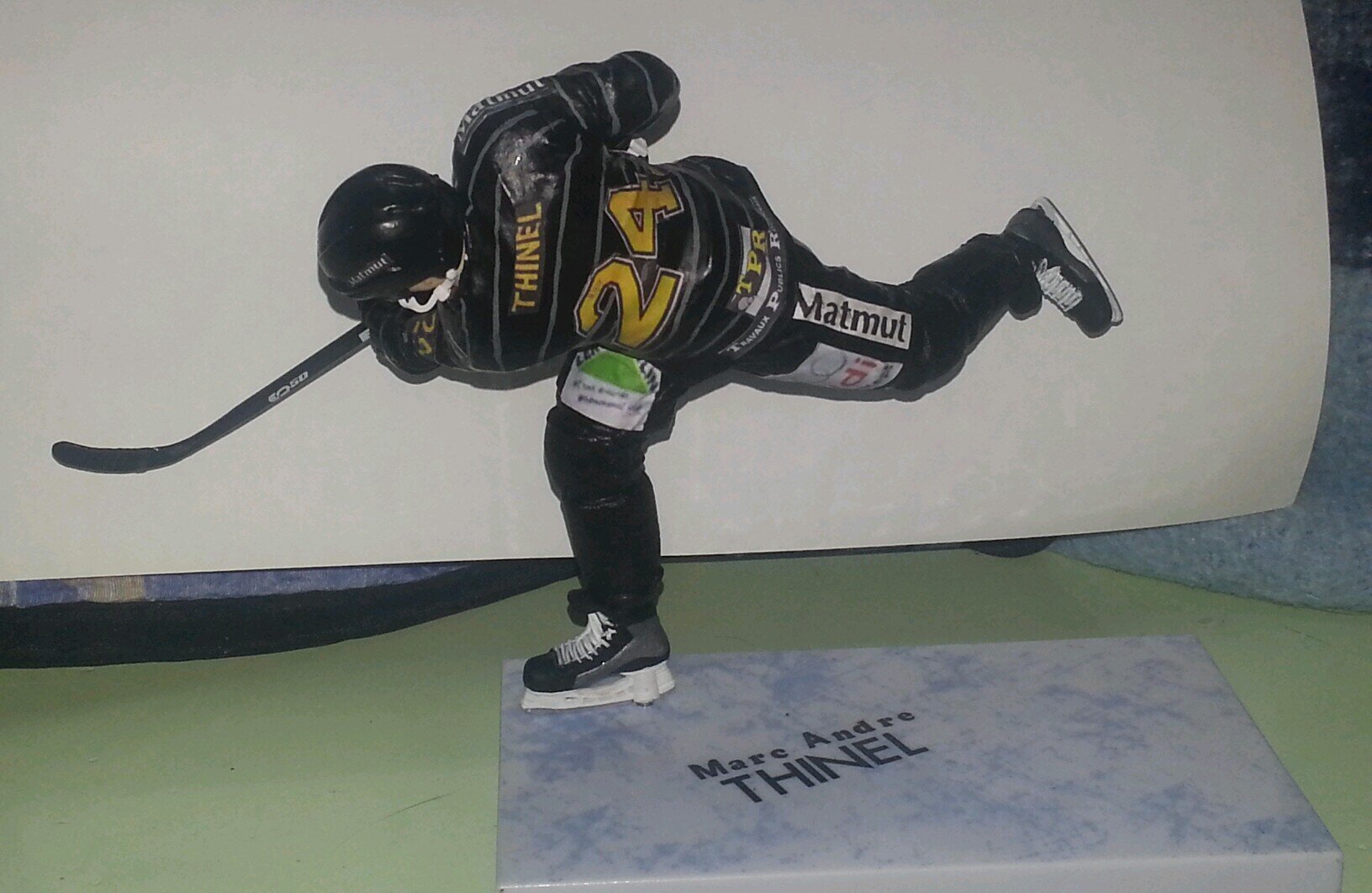dom76500's profile banner image