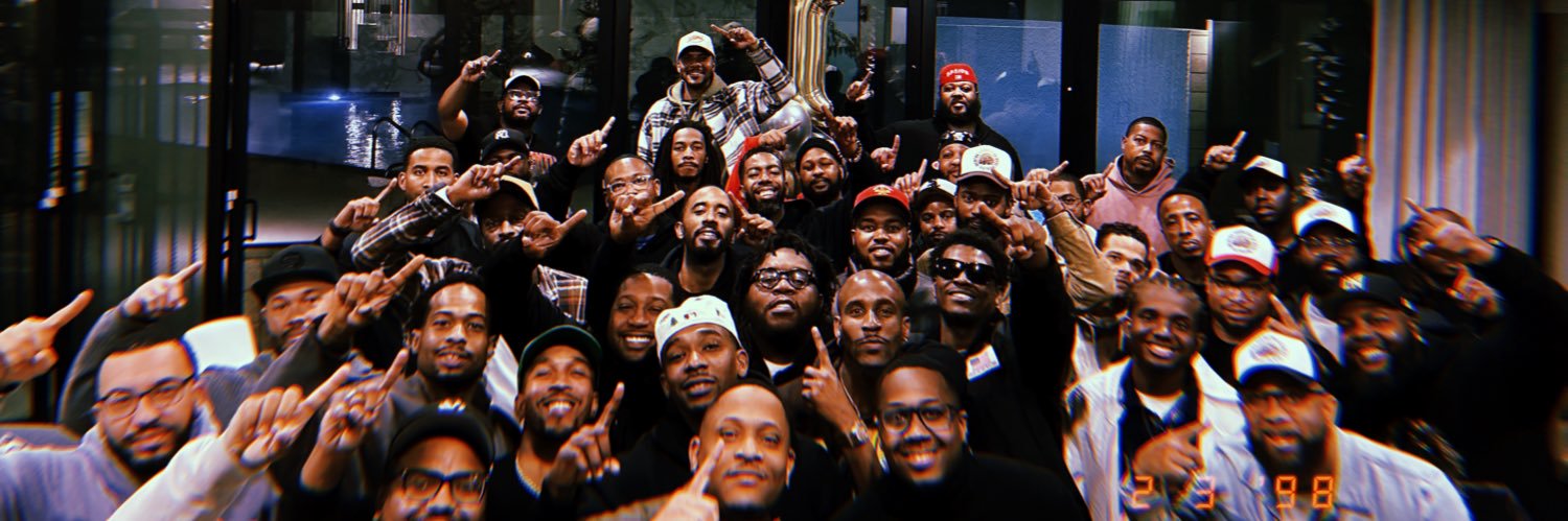 𝐓𝐡𝐞 𝐆𝐢𝐟𝐭 🎁's banner