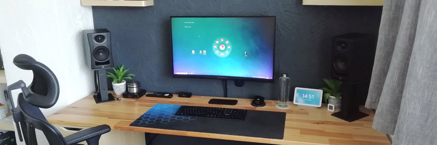 Lukas D ☄️ banner