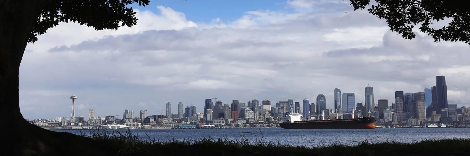 Laura Greanias banner