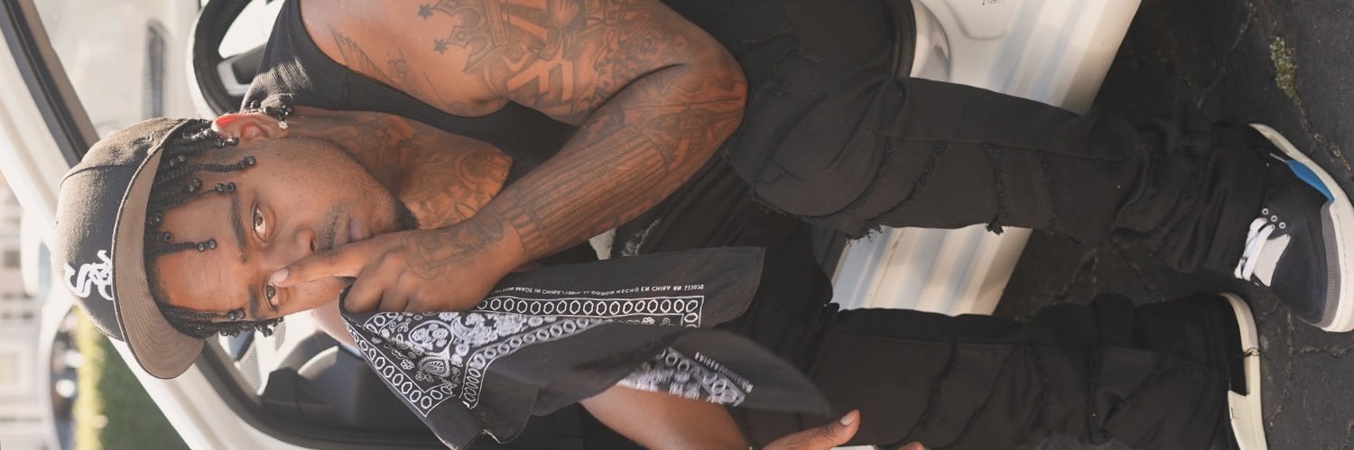Wanithooo's profile banner image