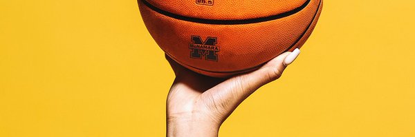 BMacLadyHoops Profile Banner