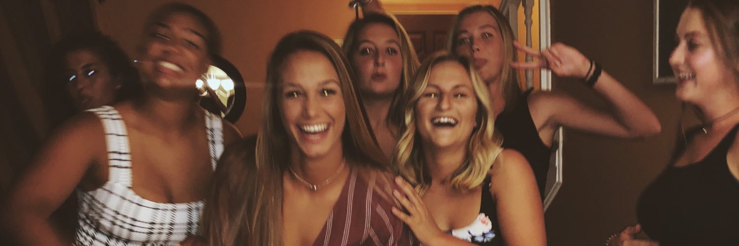 lyndss20's profile banner image