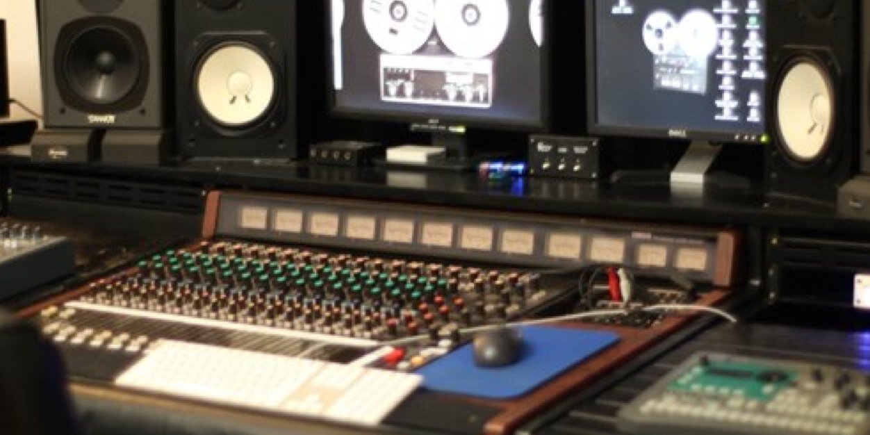 Jonathan Nesvadba banner