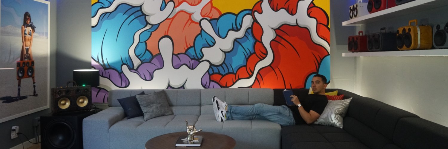 Russell⚡️ banner