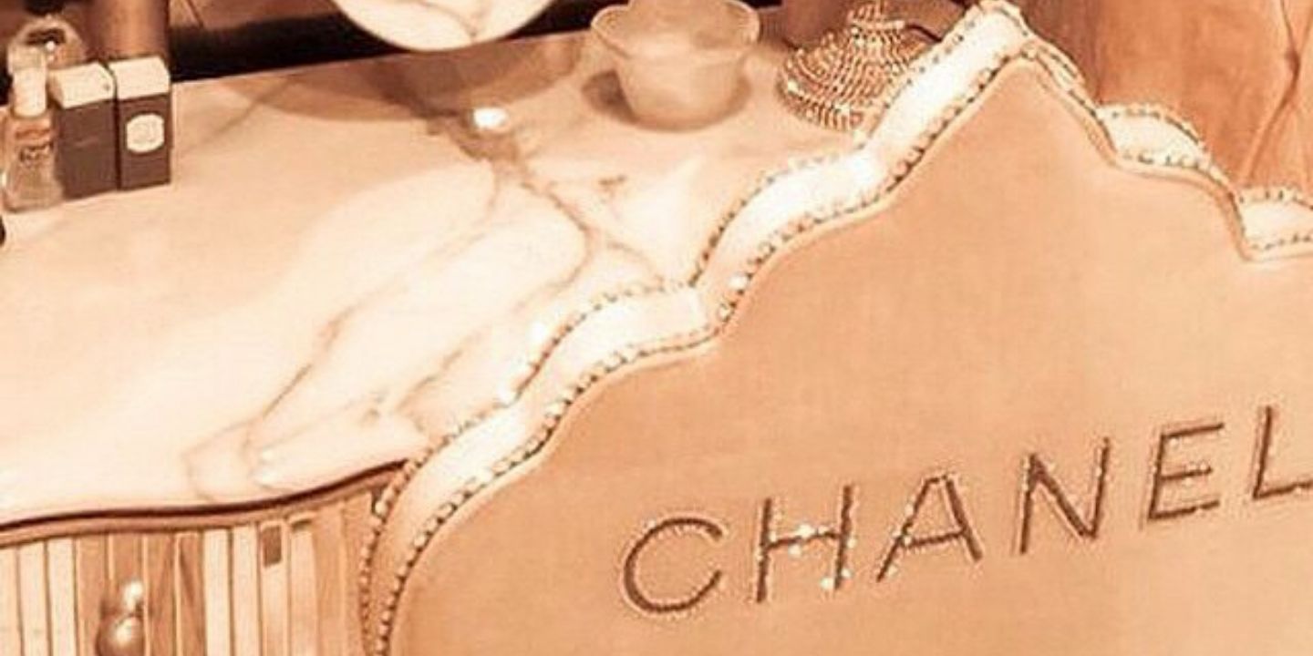 LadyWraps's profile banner image
