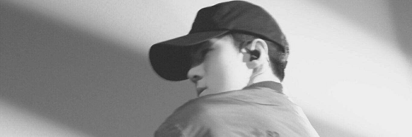 hweunbis's profile banner image