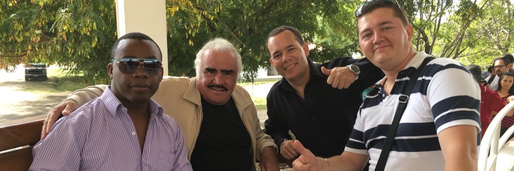 LEONARDOMONROY's profile banner image